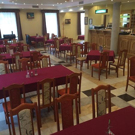 Aranytal Panzio Bed & Breakfast Komárom Dış mekan fotoğraf