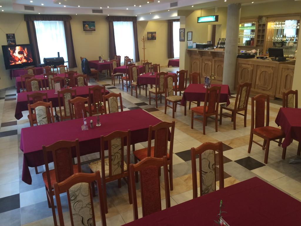 Aranytal Panzio Bed & Breakfast Komárom Dış mekan fotoğraf